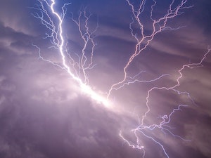 lightning-photography-2226190 300×225